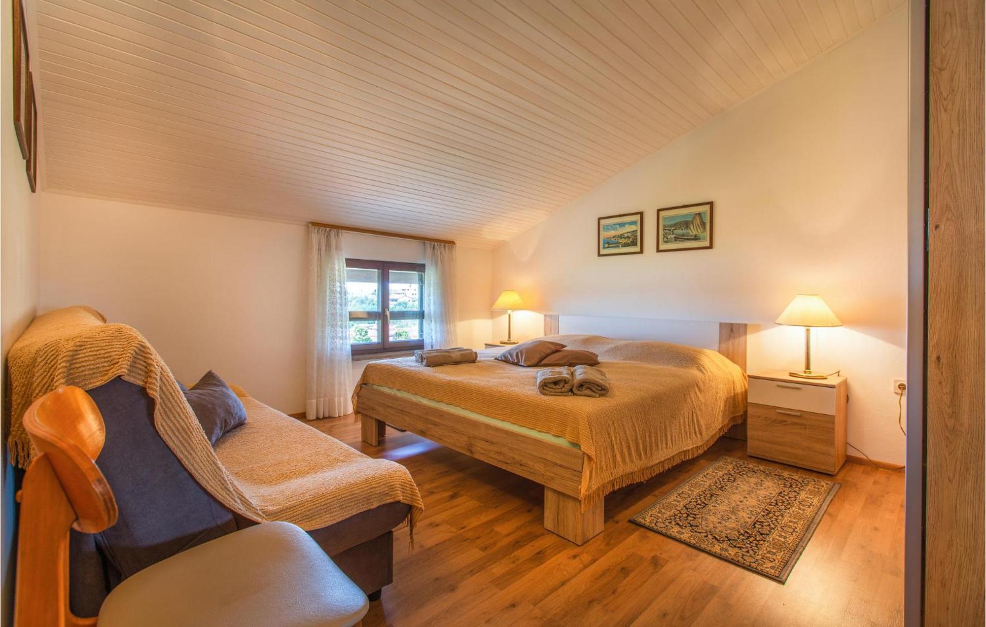 Amazing Apartment In Secovlje With Kitchen エクステリア 写真