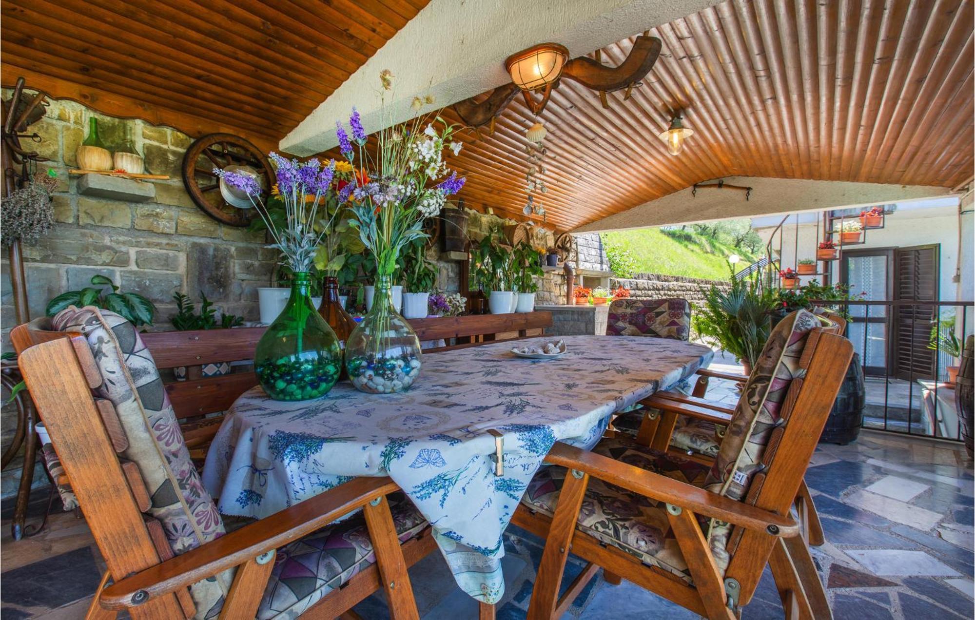 Amazing Apartment In Secovlje With Kitchen エクステリア 写真